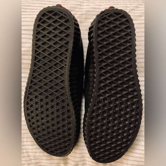 Black Widow Vans - Picture 8 of 11